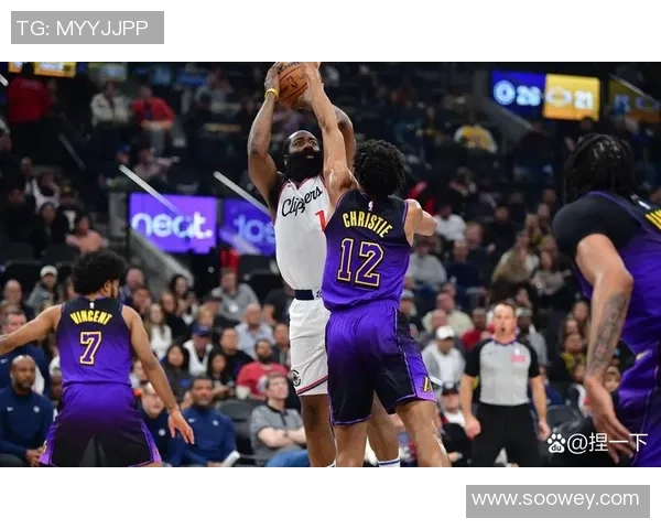 本赛季NBA夺冠赔率分析雷霆领跑掘金马刺紧随其后骑士火箭表现引关注